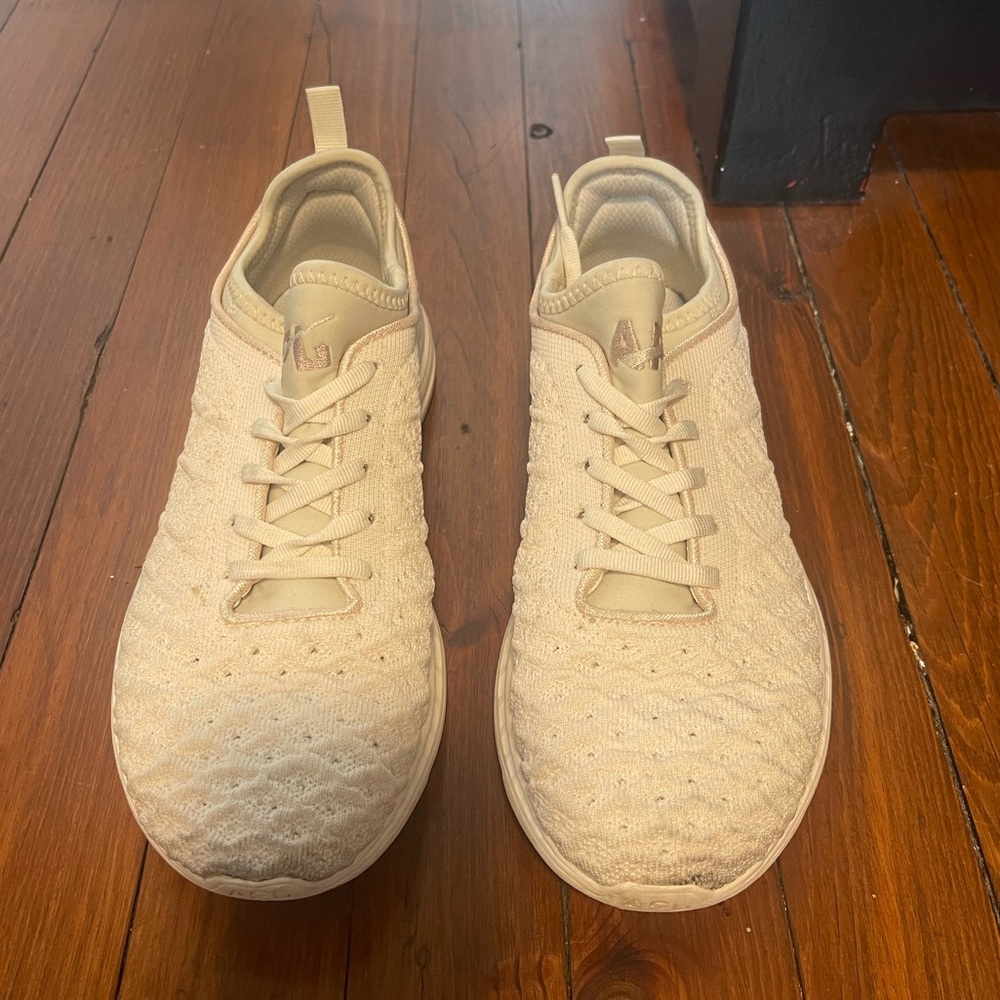 APL Techloom Phantom Running Sneaker